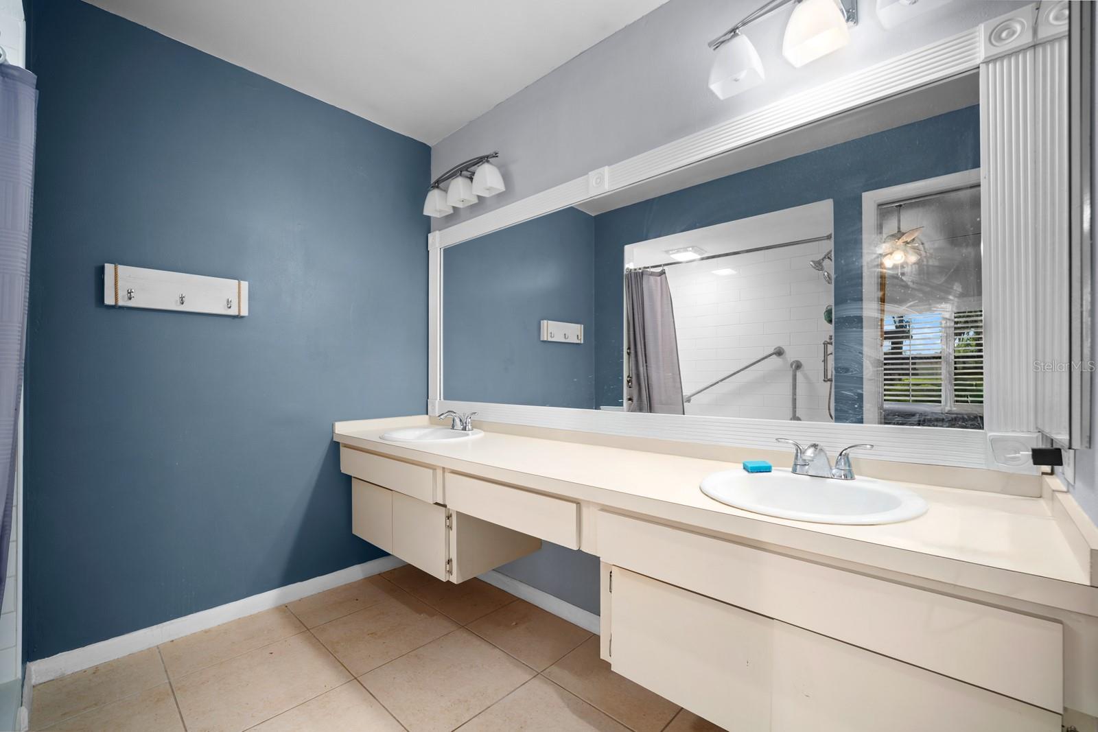 801 OAK PARK PL — photo 15