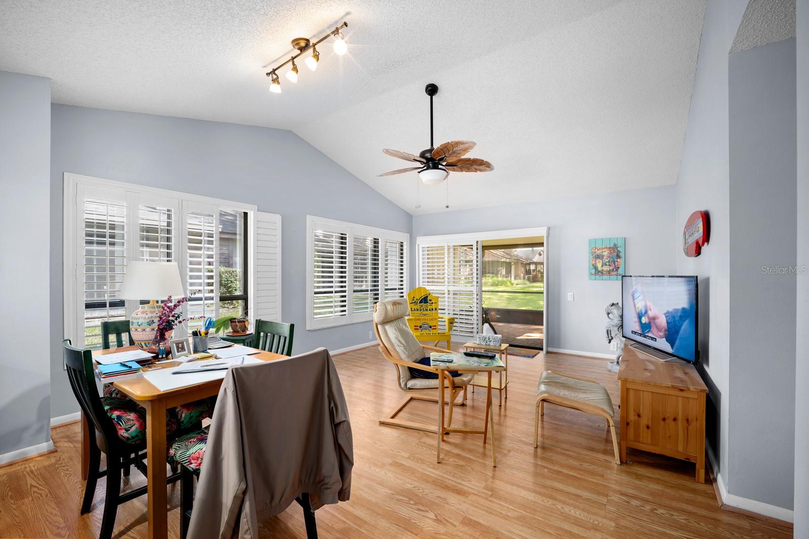 801 OAK PARK PL — photo 19