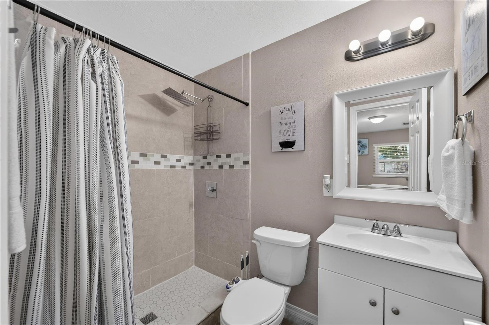 3720 W ELROD AVE — photo 36
