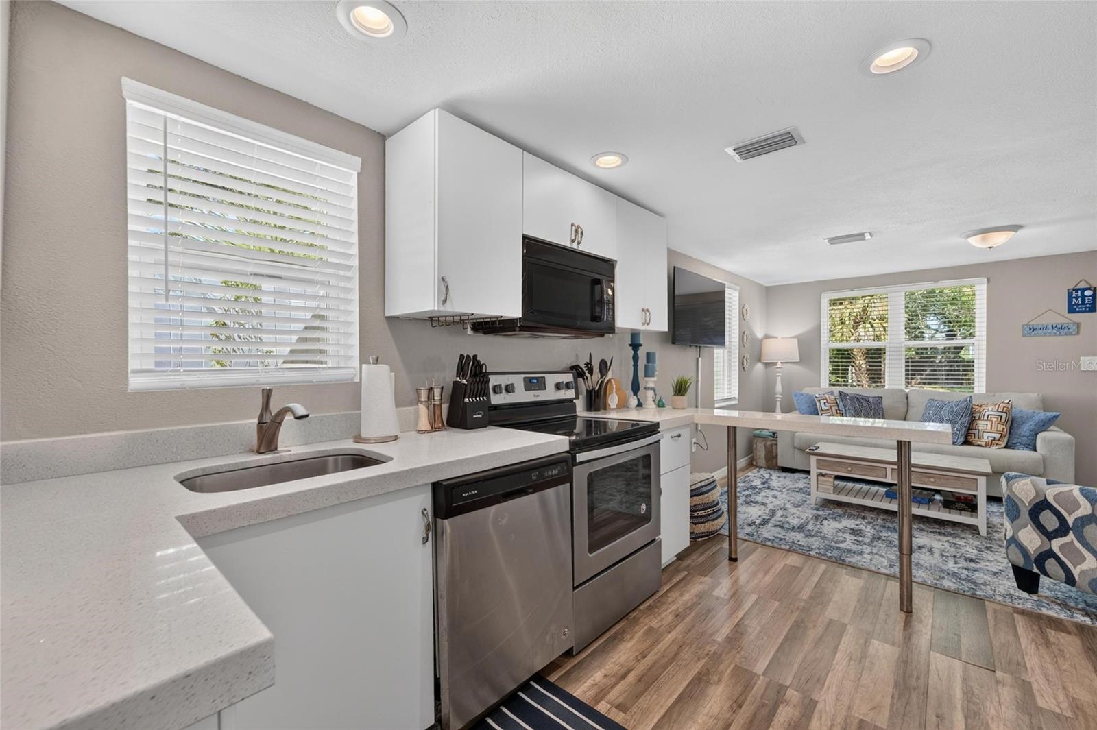 3720 W ELROD AVE — photo 12