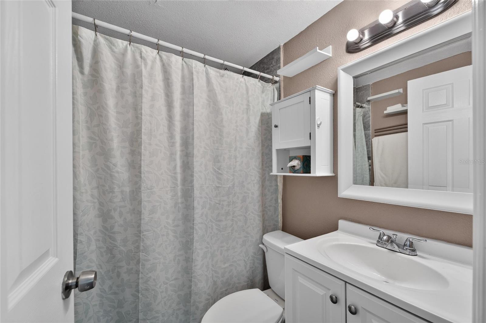 3720 W ELROD AVE — photo 22