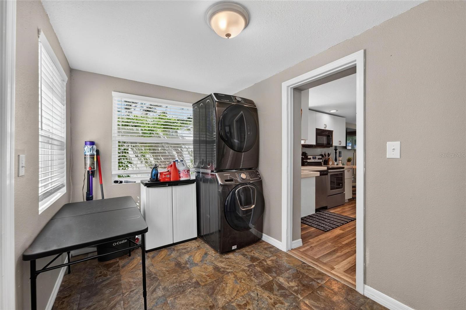 3720 W ELROD AVE — photo 17