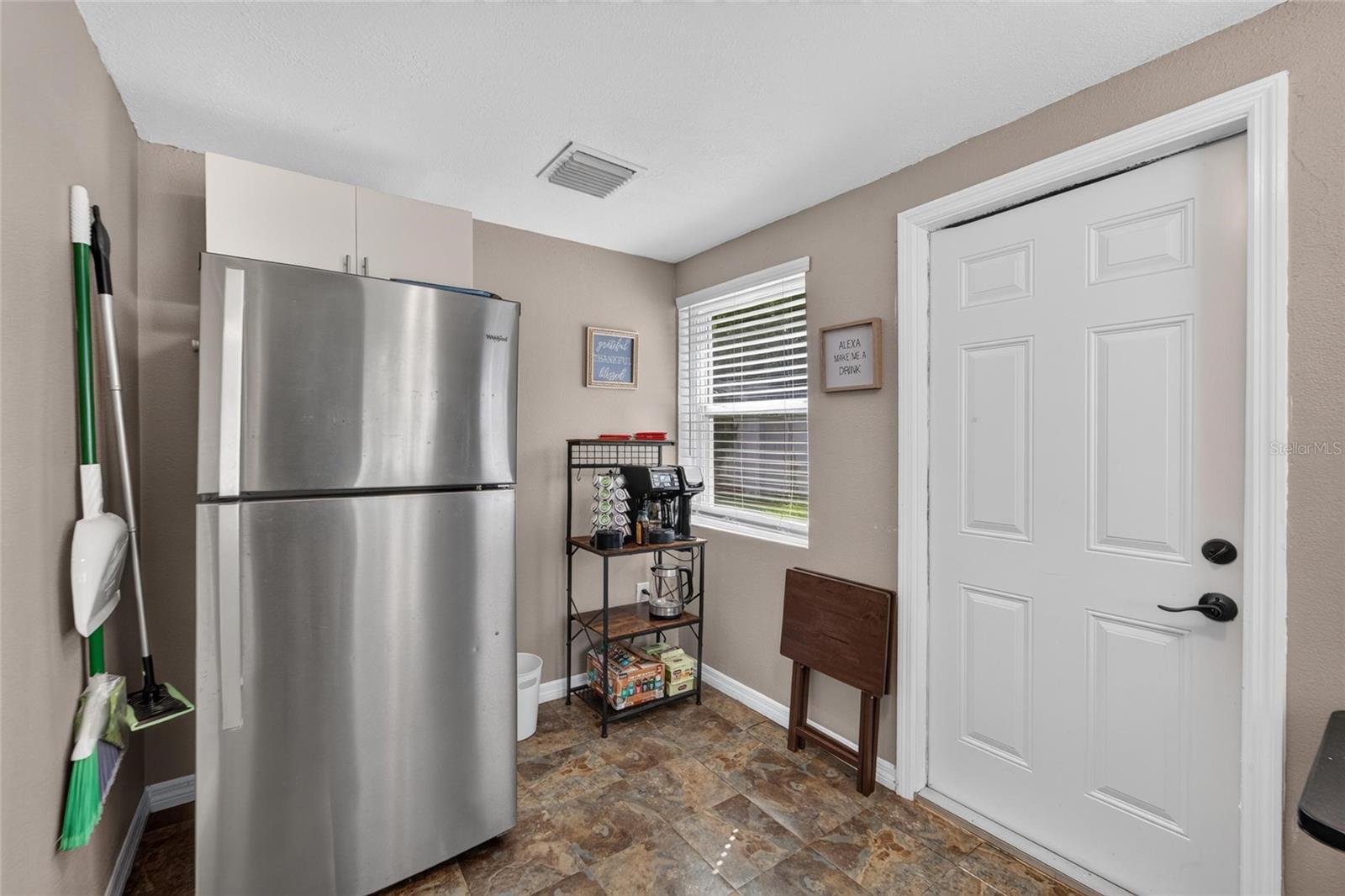 3720 W ELROD AVE — photo 16
