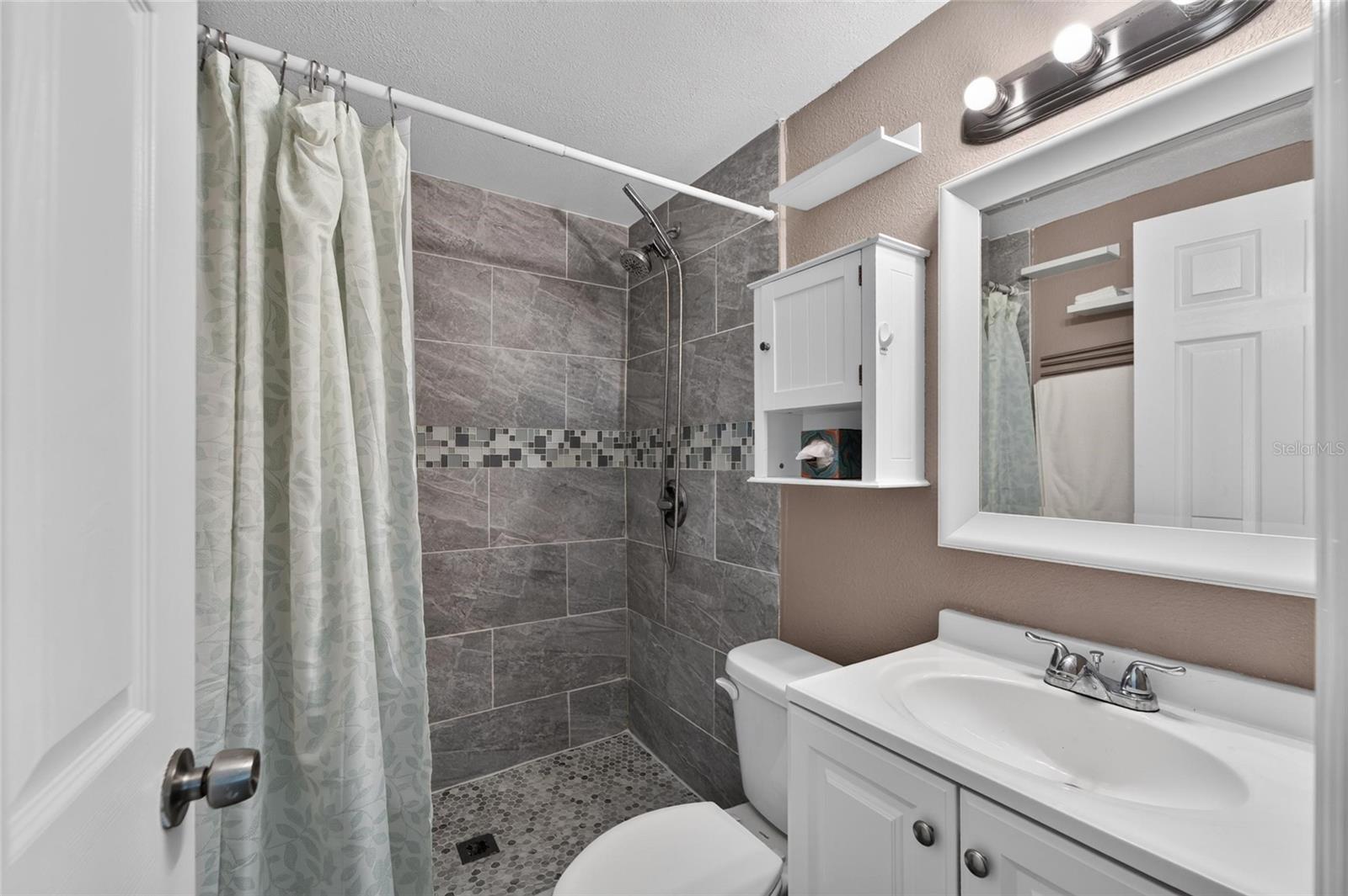 3720 W ELROD AVE — photo 23
