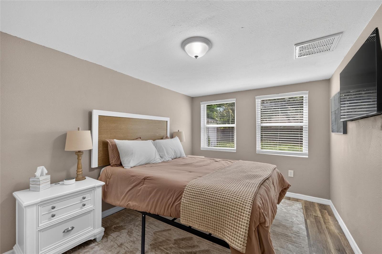 3720 W ELROD AVE — photo 27