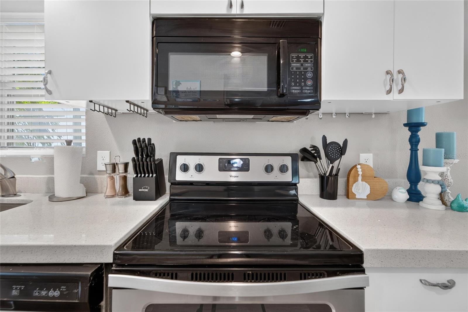 3720 W ELROD AVE — photo 13