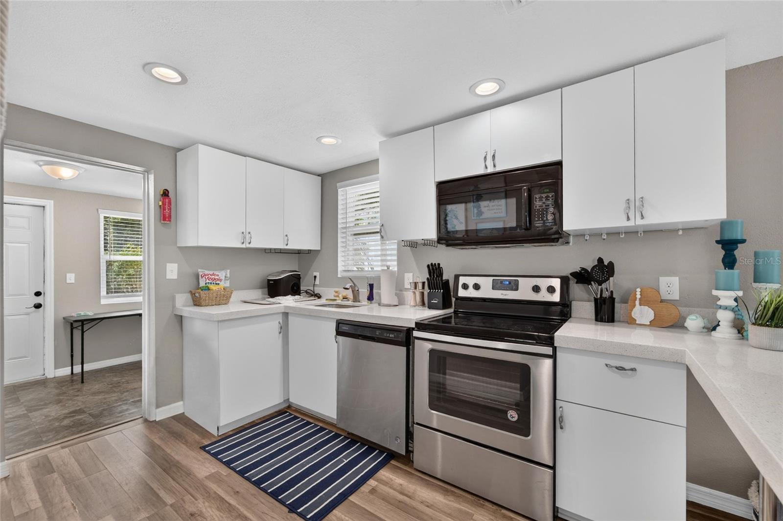 3720 W ELROD AVE — photo 11
