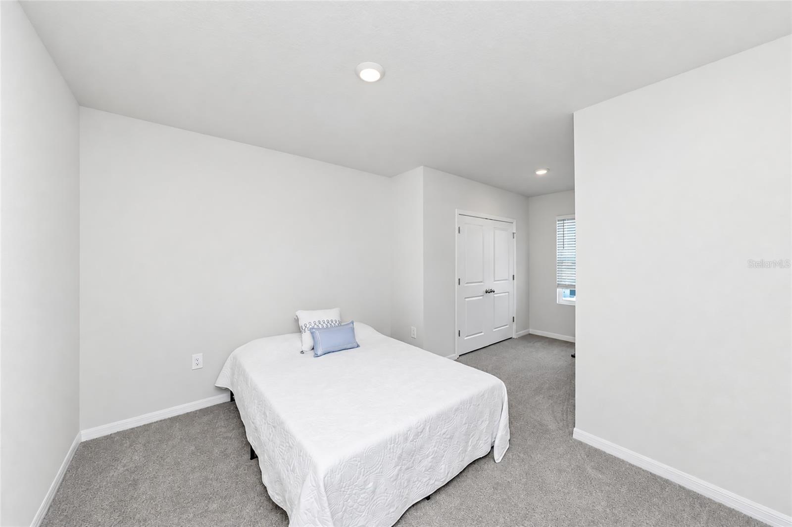 17645 CRESCENT MOON LOOP — photo 31