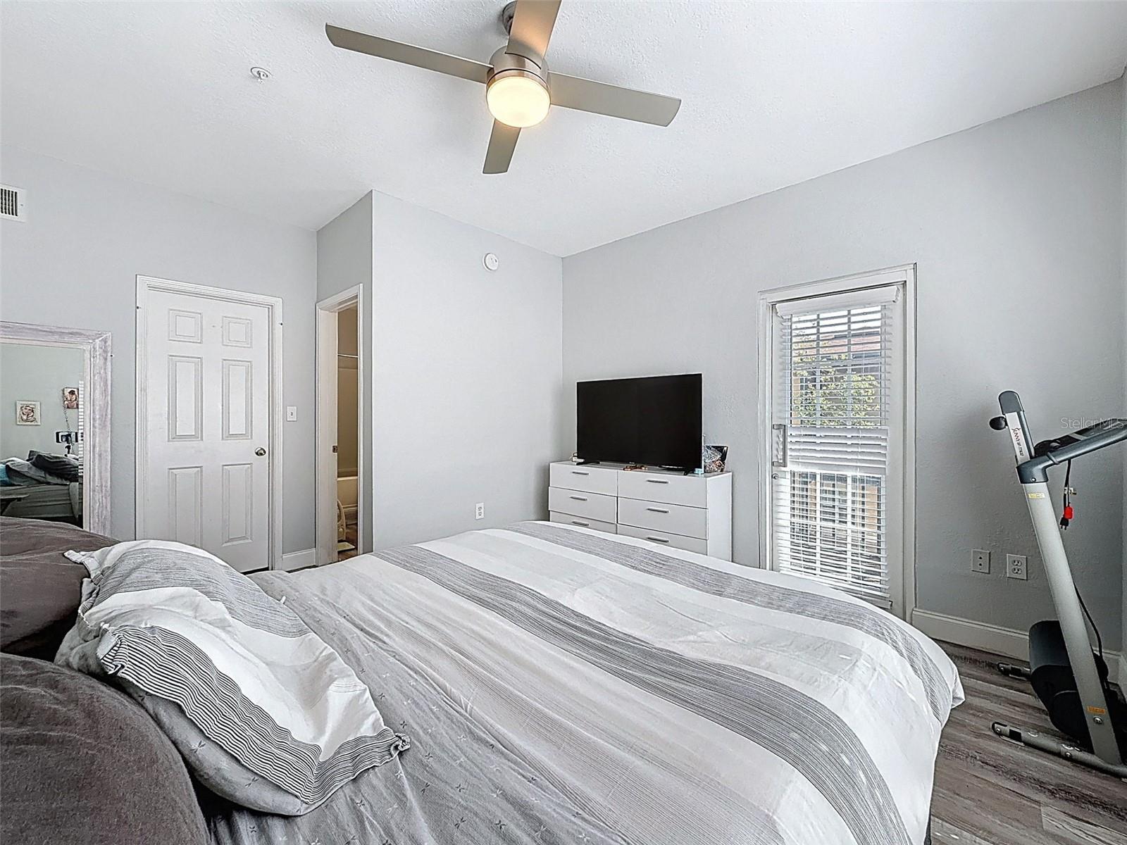 4340 BAYSIDE VILLAGE DR #201 — photo 28