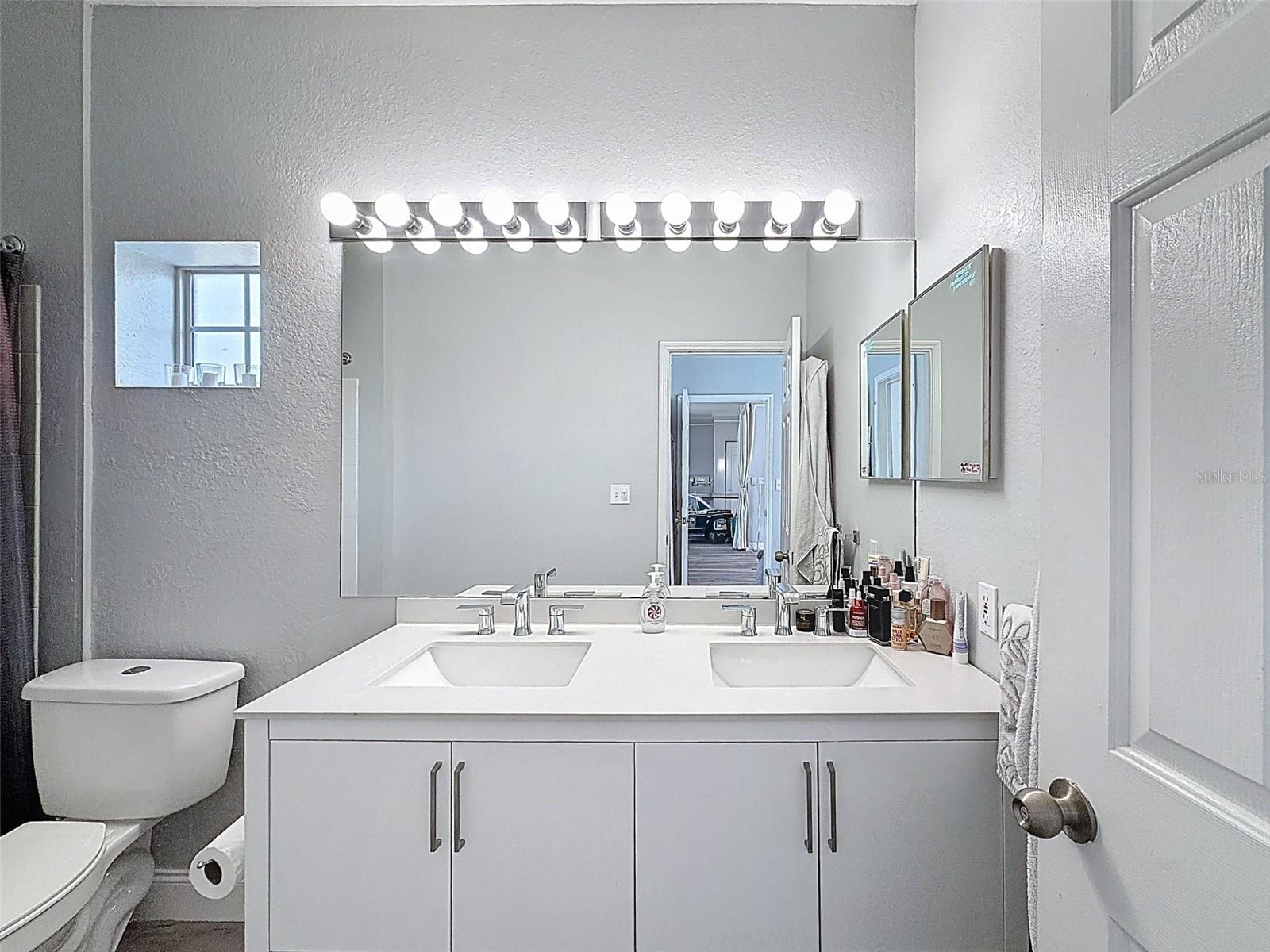 4340 BAYSIDE VILLAGE DR #201 — photo 30