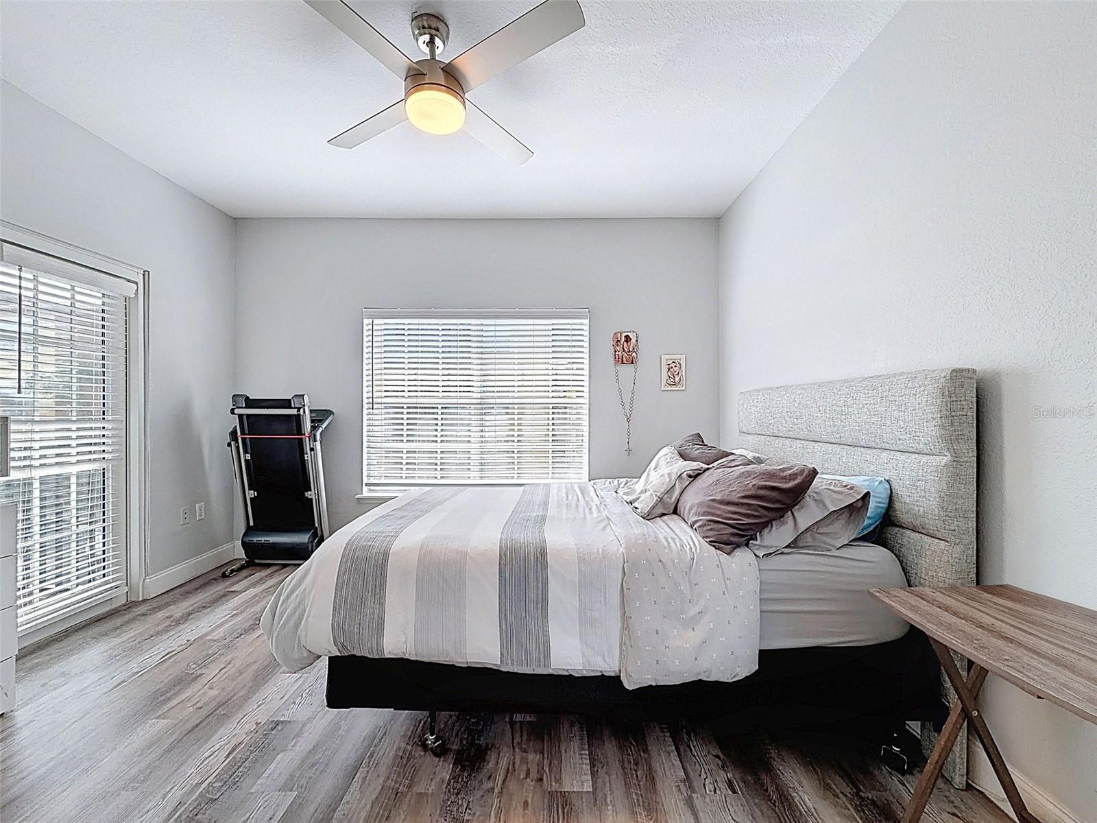 4340 BAYSIDE VILLAGE DR #201 — photo 26
