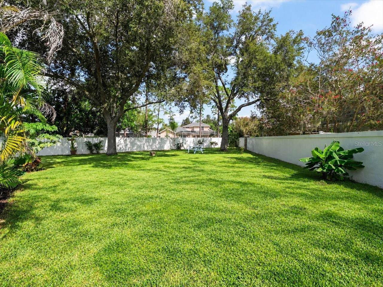 15019 LAKE EMERALD BLVD — photo 7