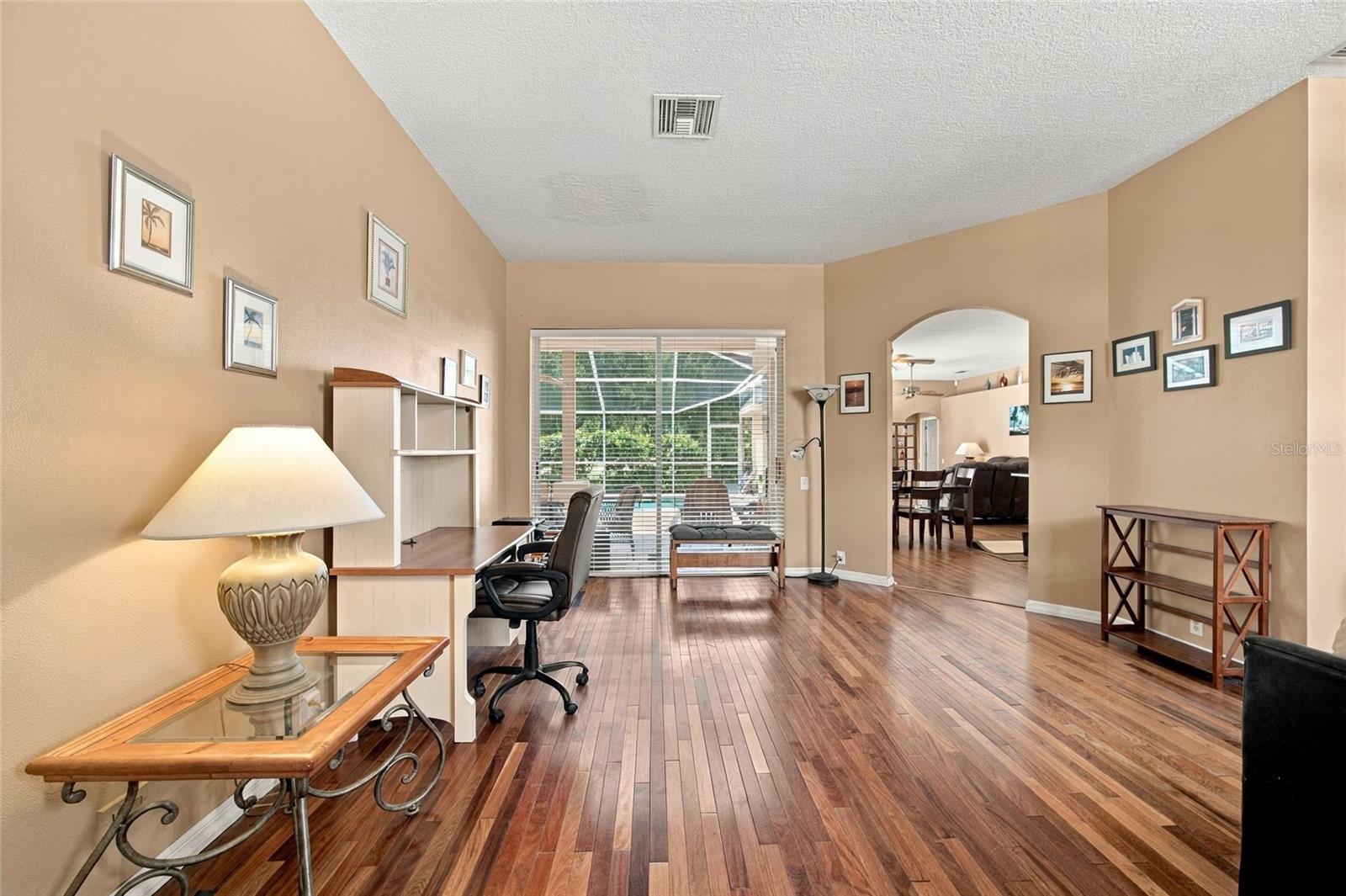 878 CENTERWOOD DR — photo 6