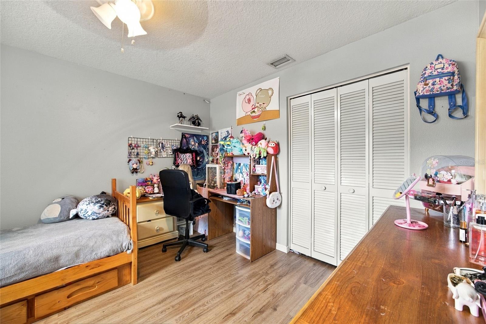 878 CENTERWOOD DR — photo 20