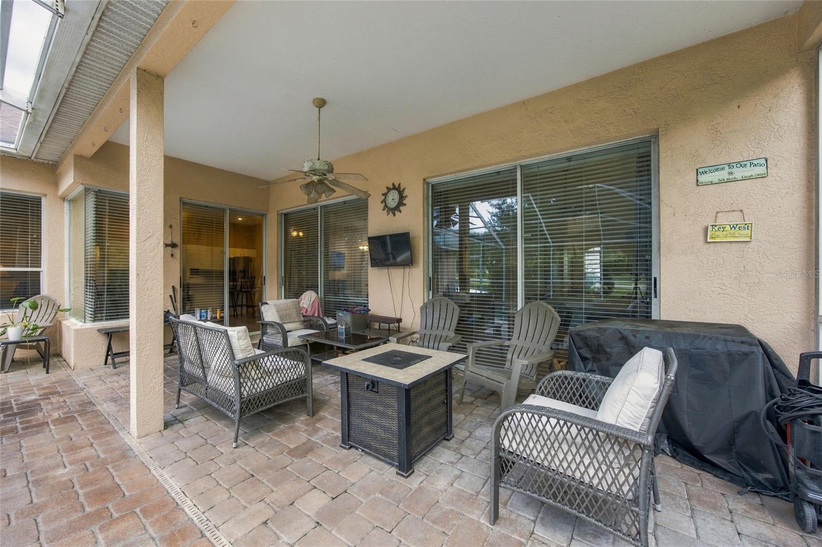 878 CENTERWOOD DR — photo 25