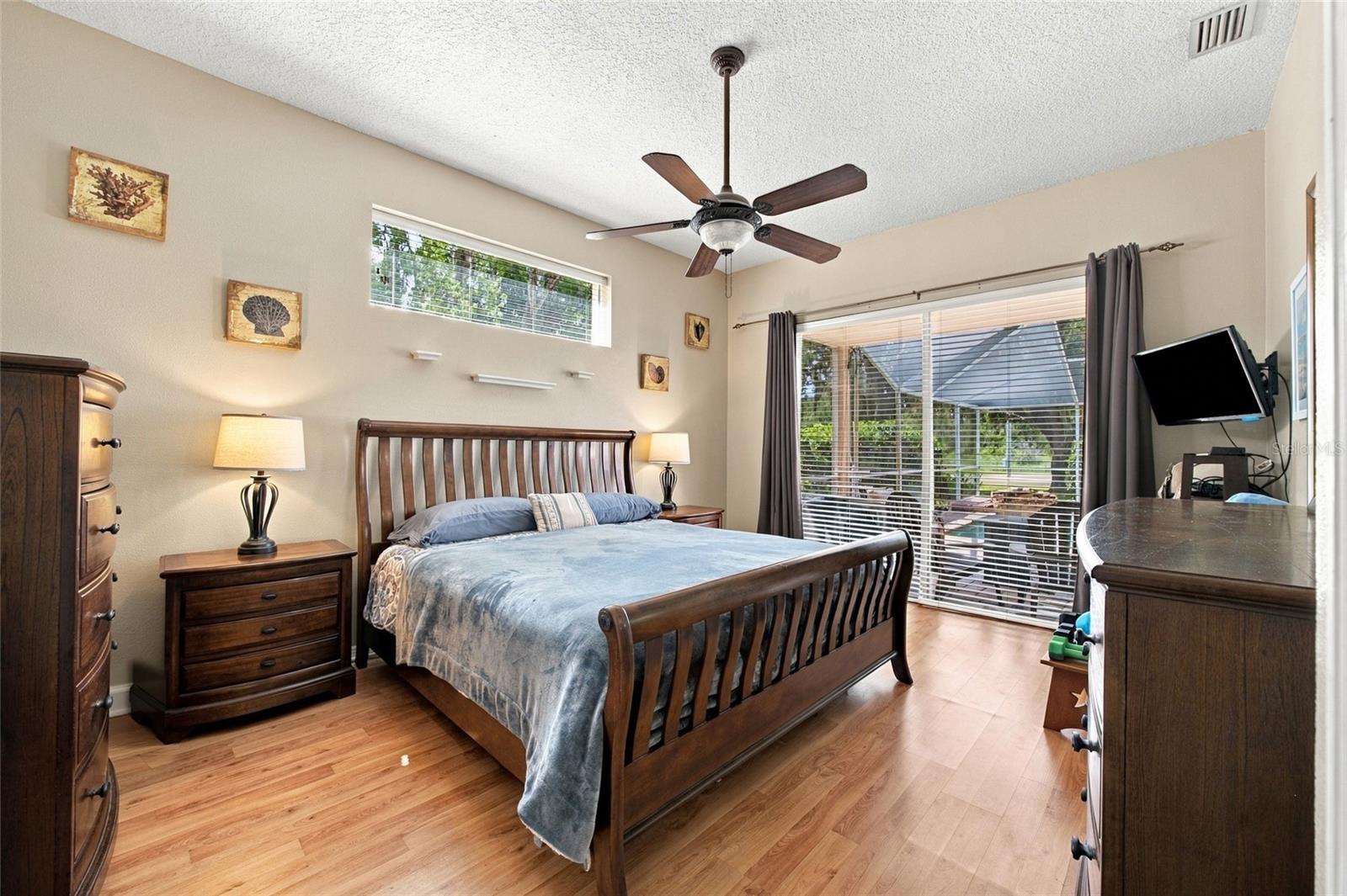 878 CENTERWOOD DR — photo 14