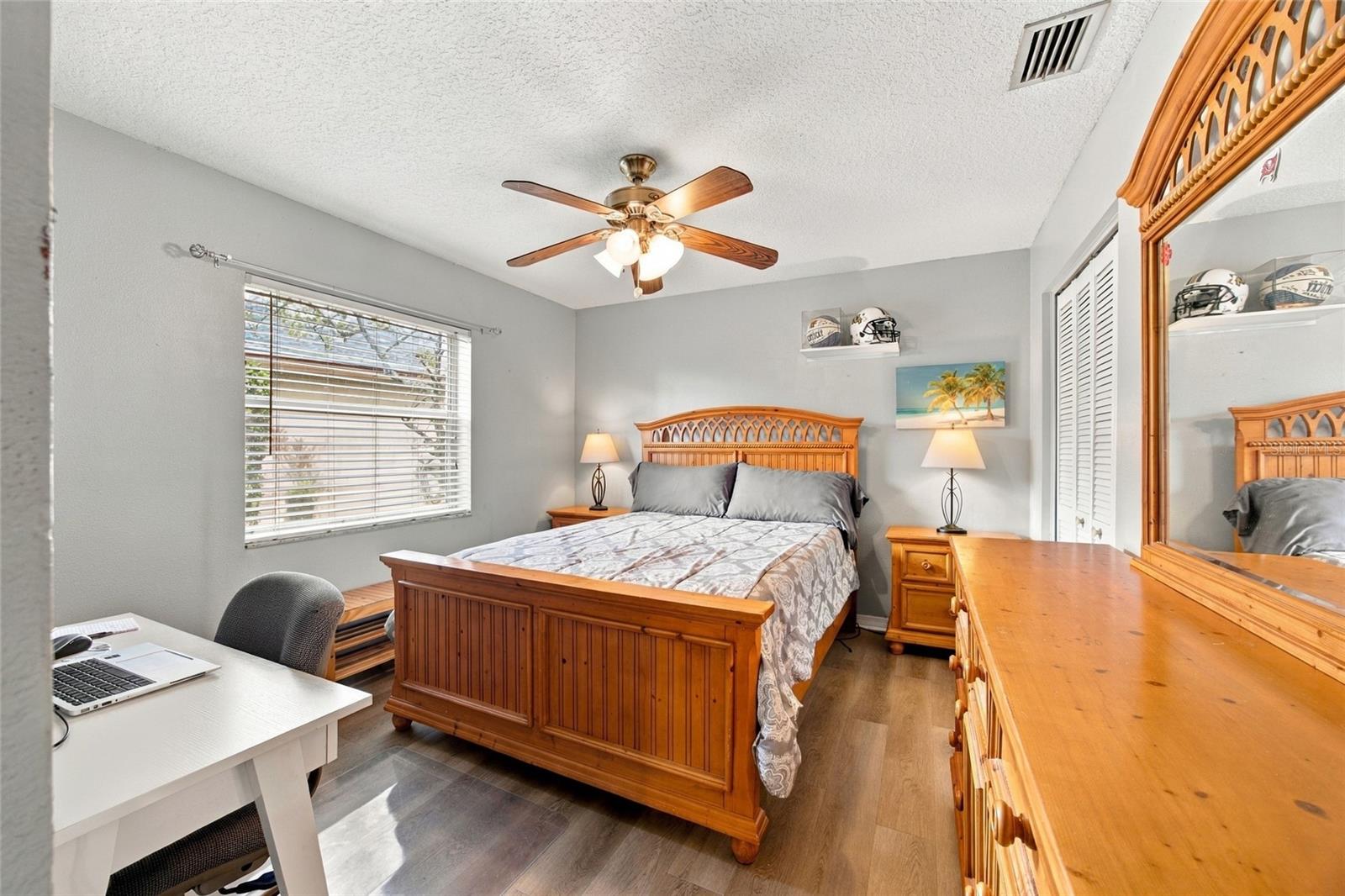 878 CENTERWOOD DR — photo 18