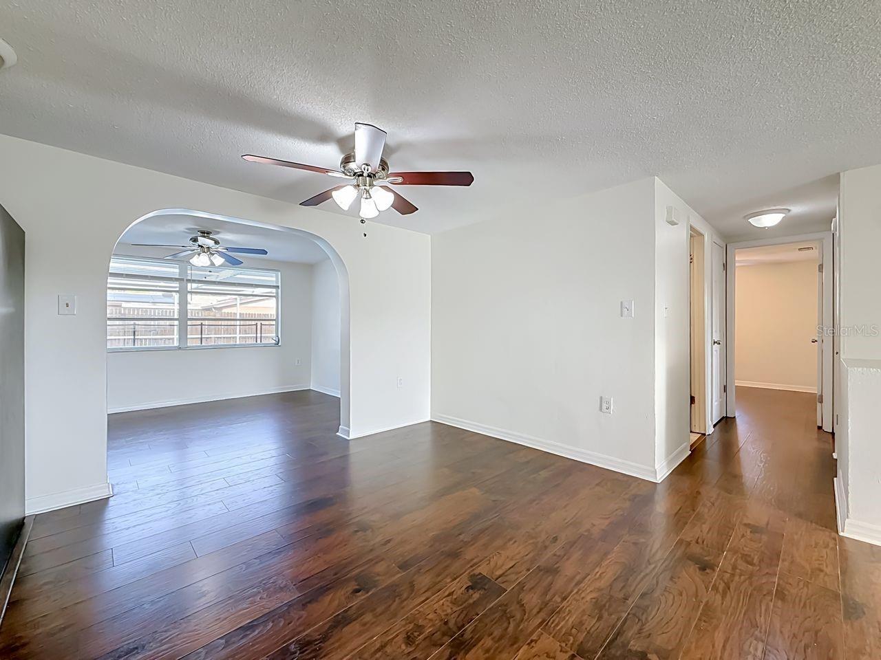 9015 COLLAGE LN — photo 6