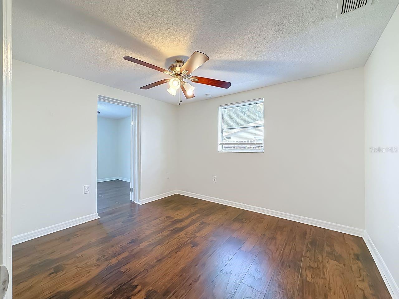 9015 COLLAGE LN — photo 14