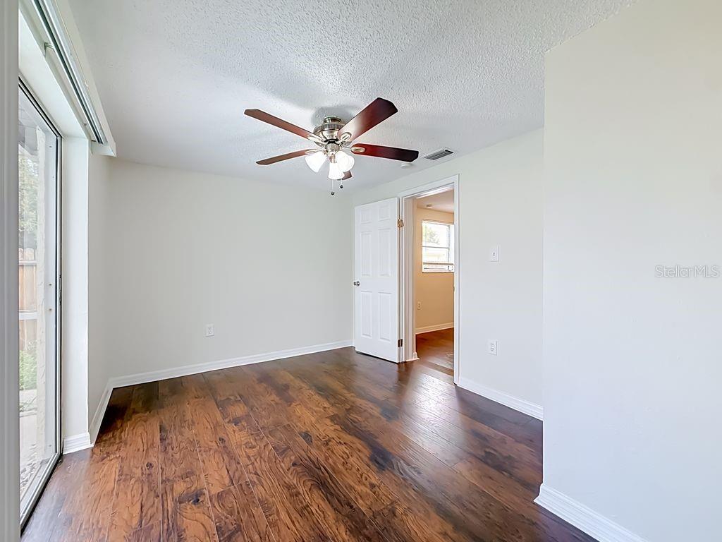 9015 COLLAGE LN — photo 19