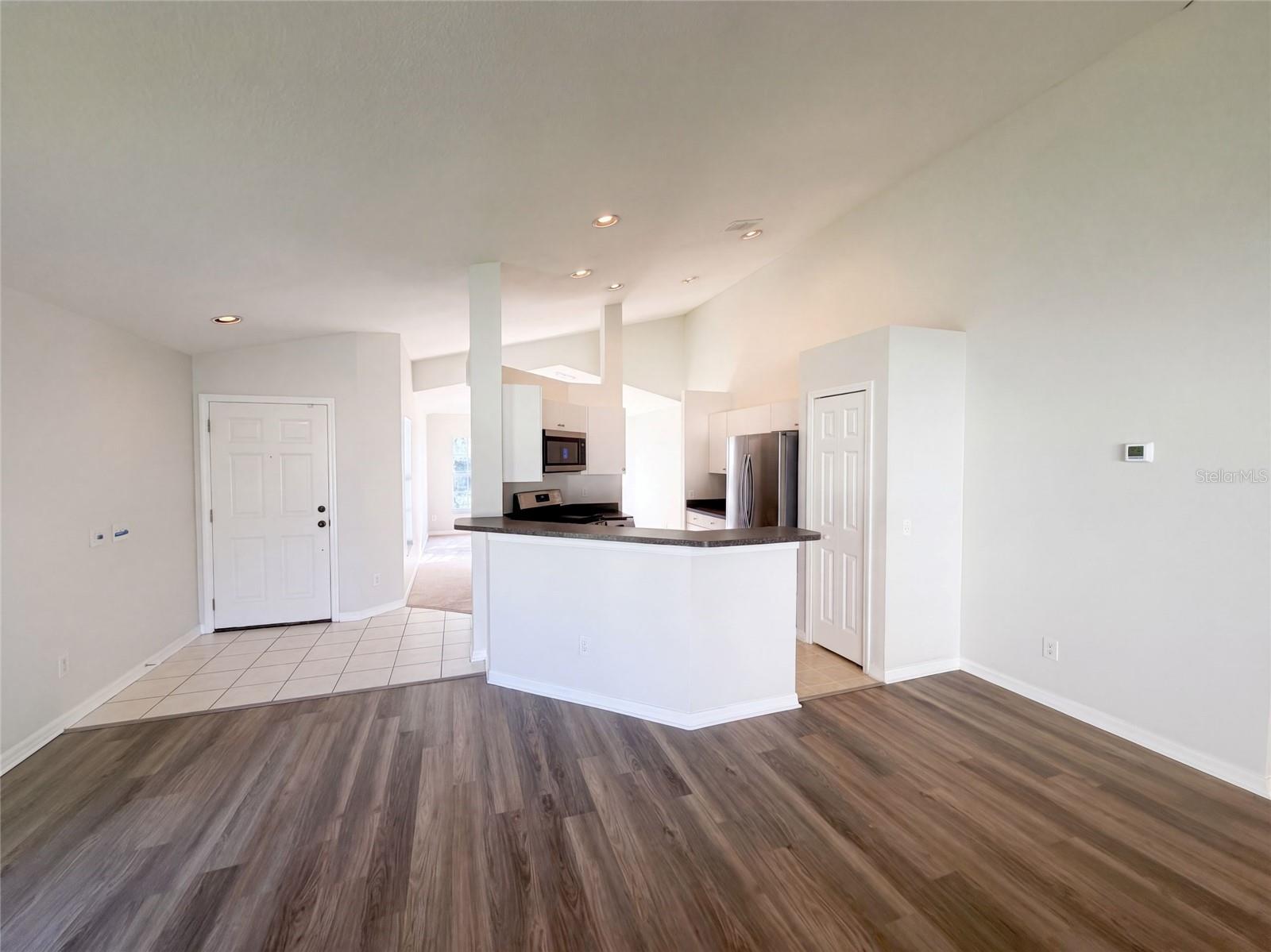 16005 STAGS LEAP DR — photo 6