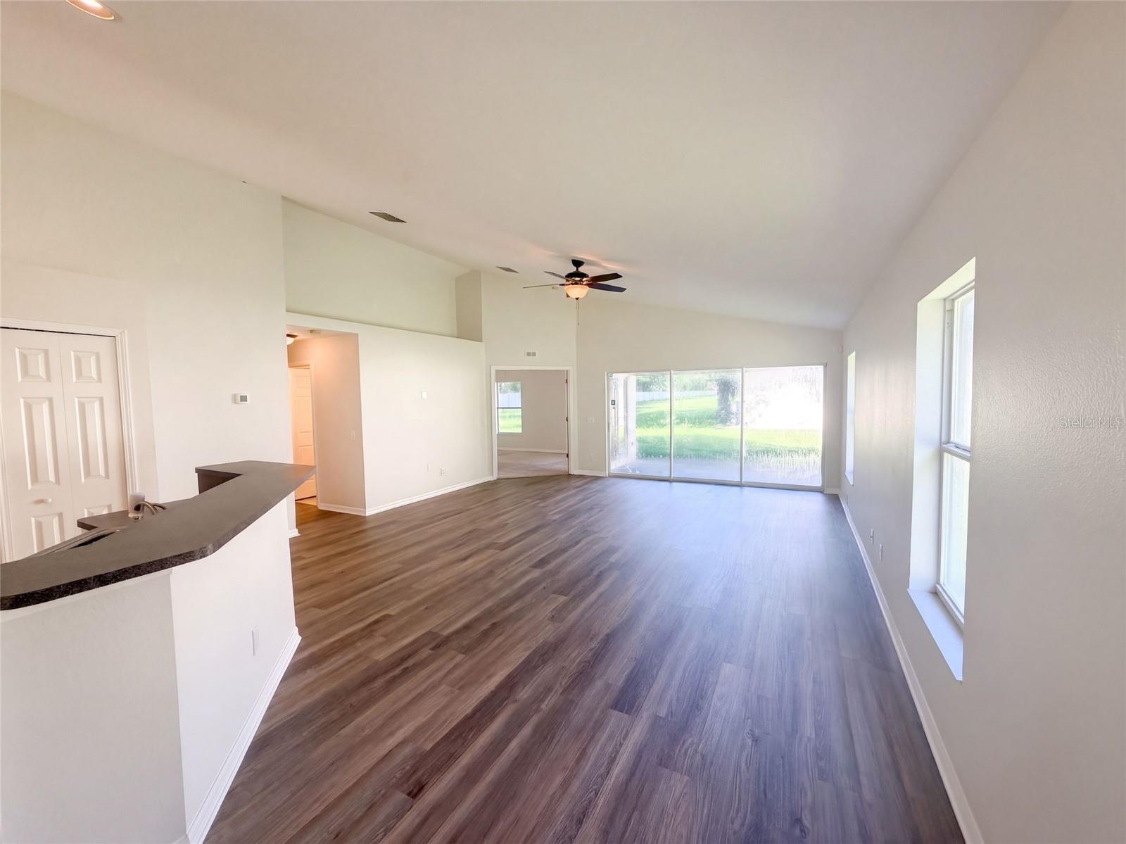 16005 STAGS LEAP DR — photo 12