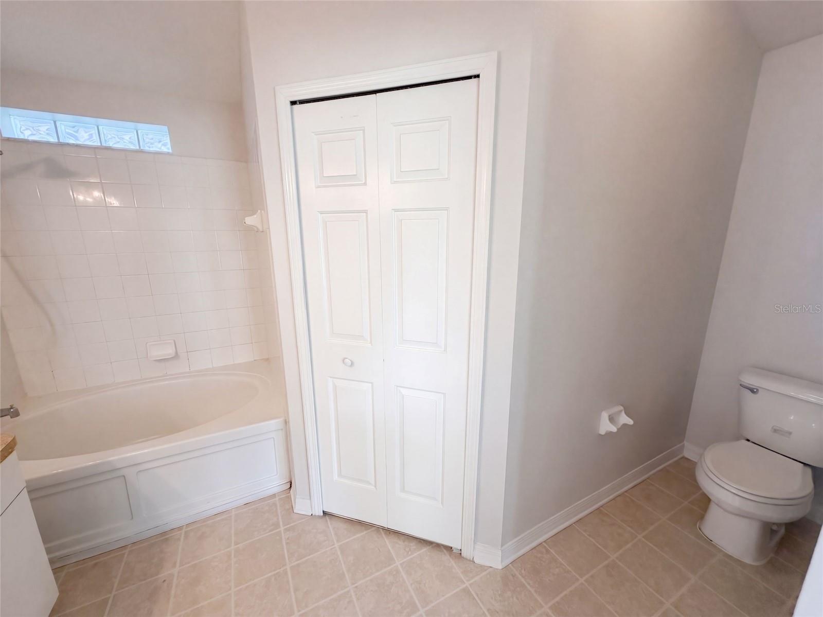 16005 STAGS LEAP DR — photo 24