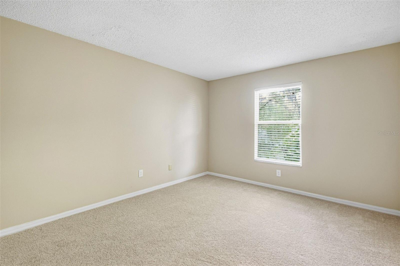 9006 DIXIANA VILLA CIR — photo 48