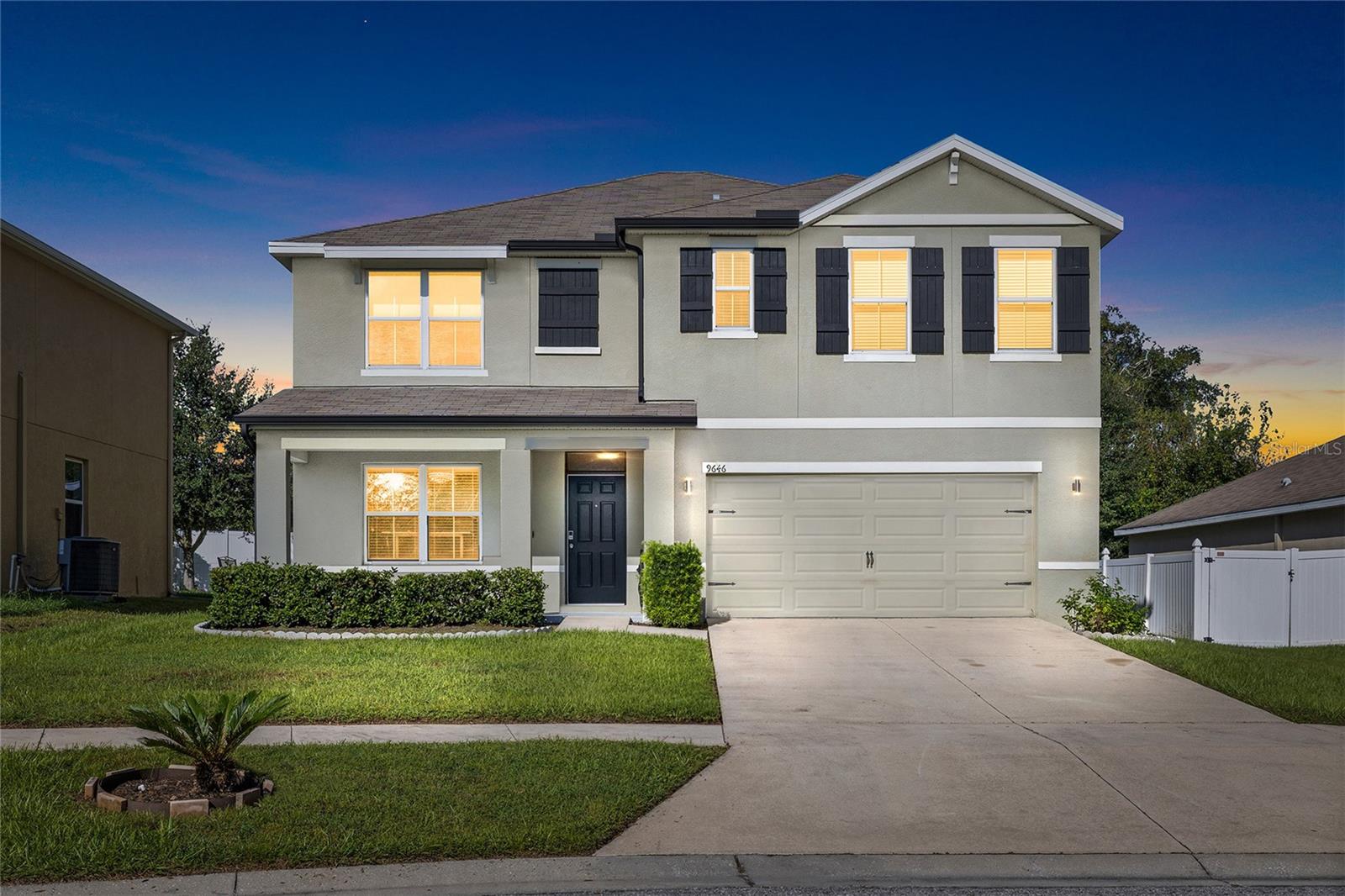 9646 TRONCAIS CIR — photo 44