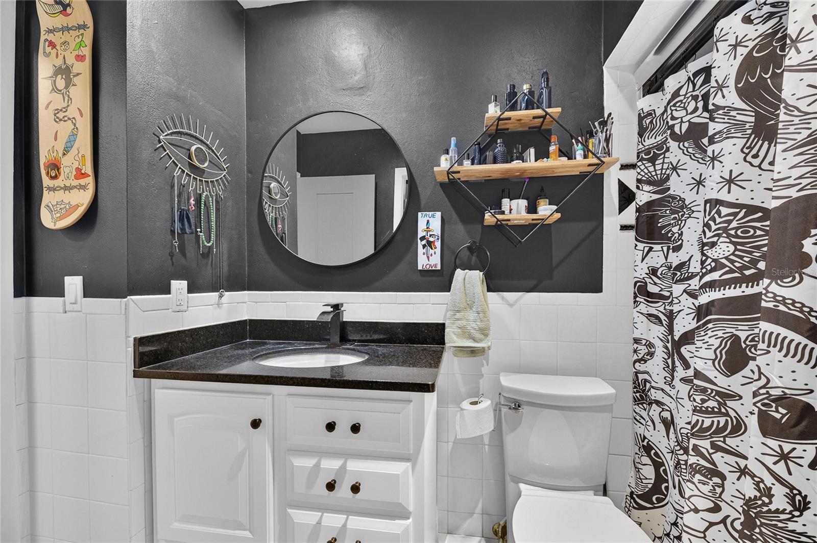 810 HUNTERS CT — photo 28