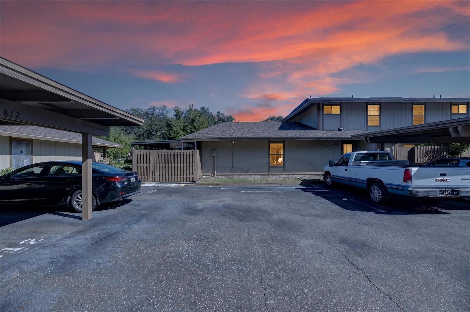 810 HUNTERS CT — photo 3