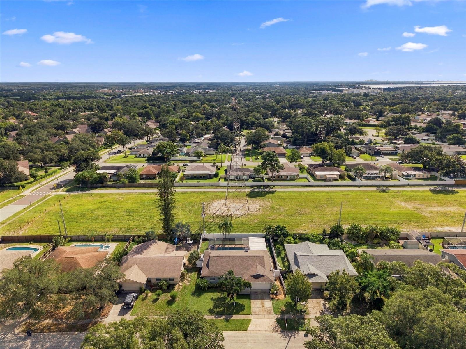 3369 HUNT CLUB DR — photo 58