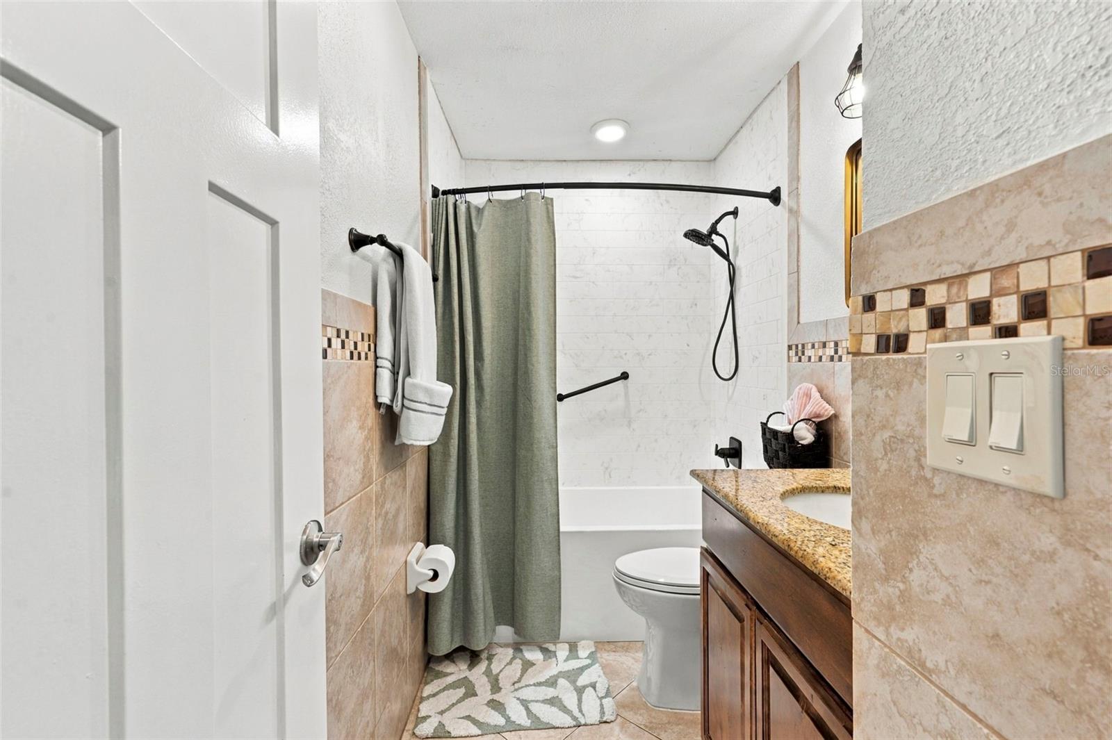 3369 HUNT CLUB DR — photo 30