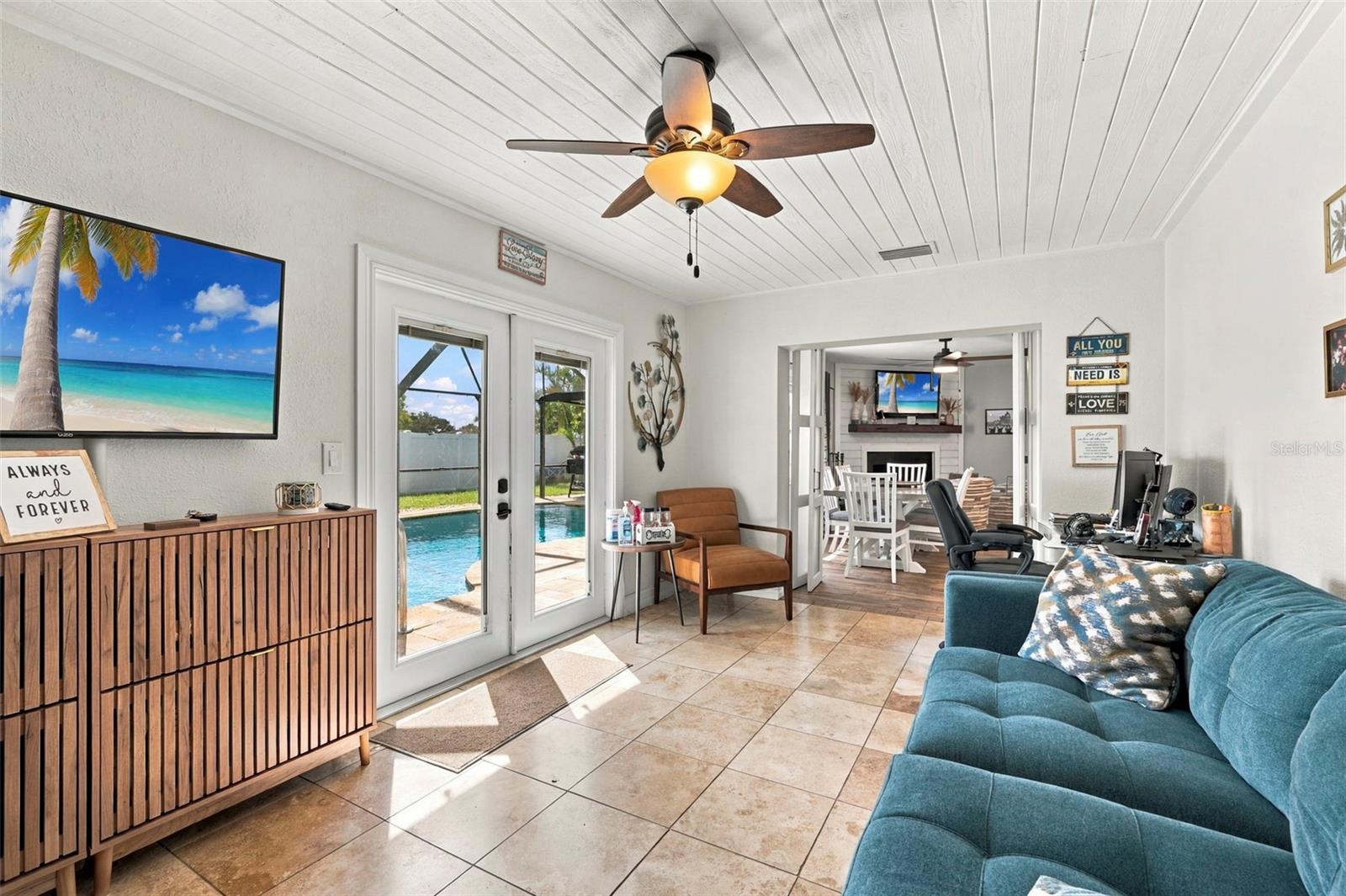 3369 HUNT CLUB DR — photo 38