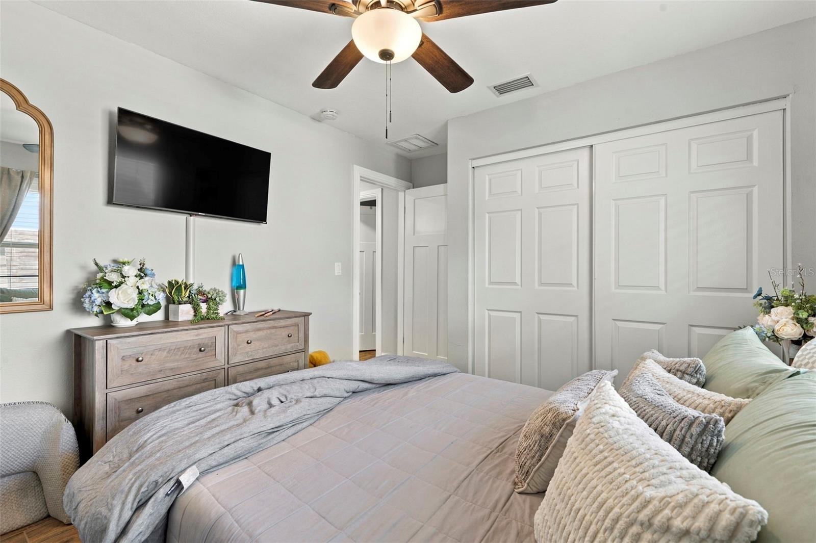 3369 HUNT CLUB DR — photo 28