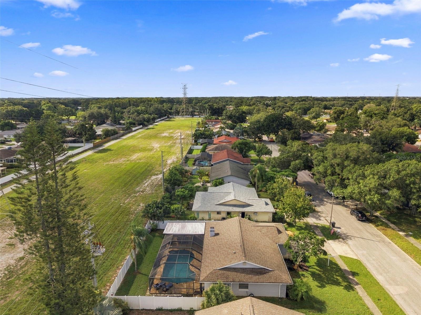 3369 HUNT CLUB DR — photo 56