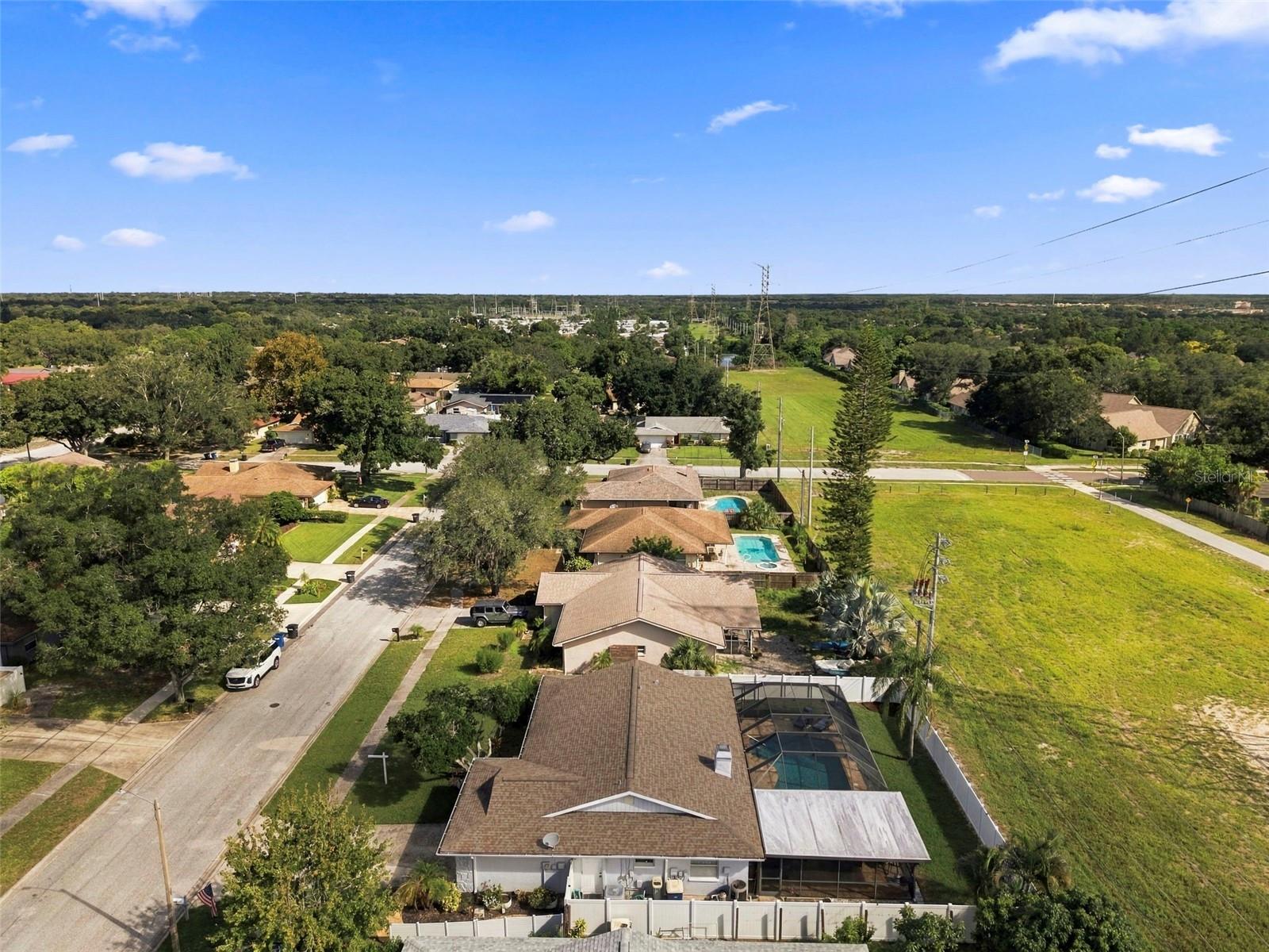 3369 HUNT CLUB DR — photo 57