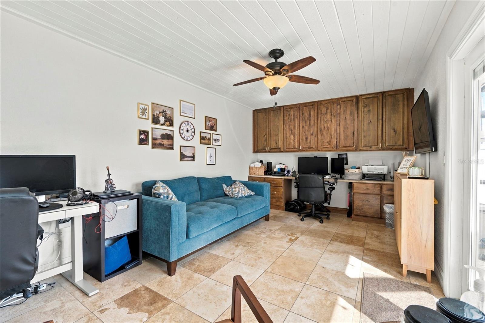 3369 HUNT CLUB DR — photo 40