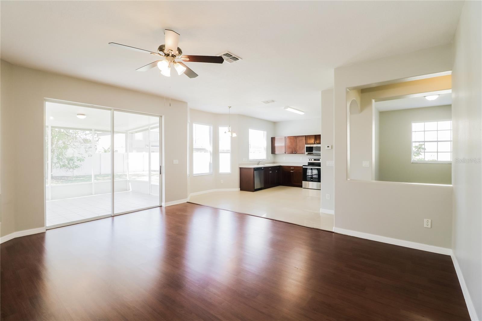30630 ANNADALE DR — photo 5
