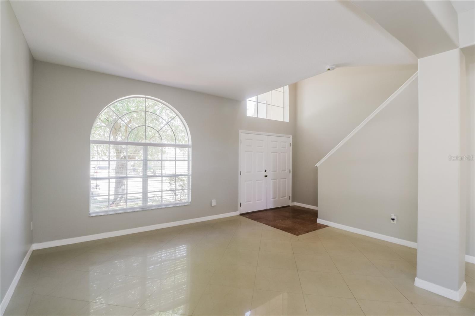 30630 ANNADALE DR — photo 3