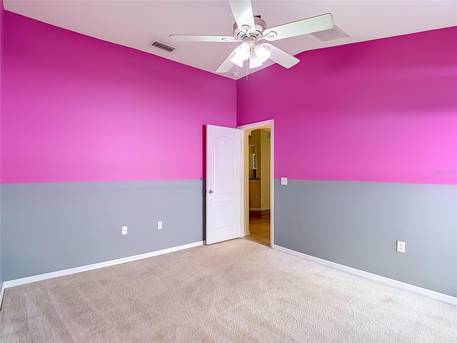 18453 CYPRESS BAY PKWY — photo 36
