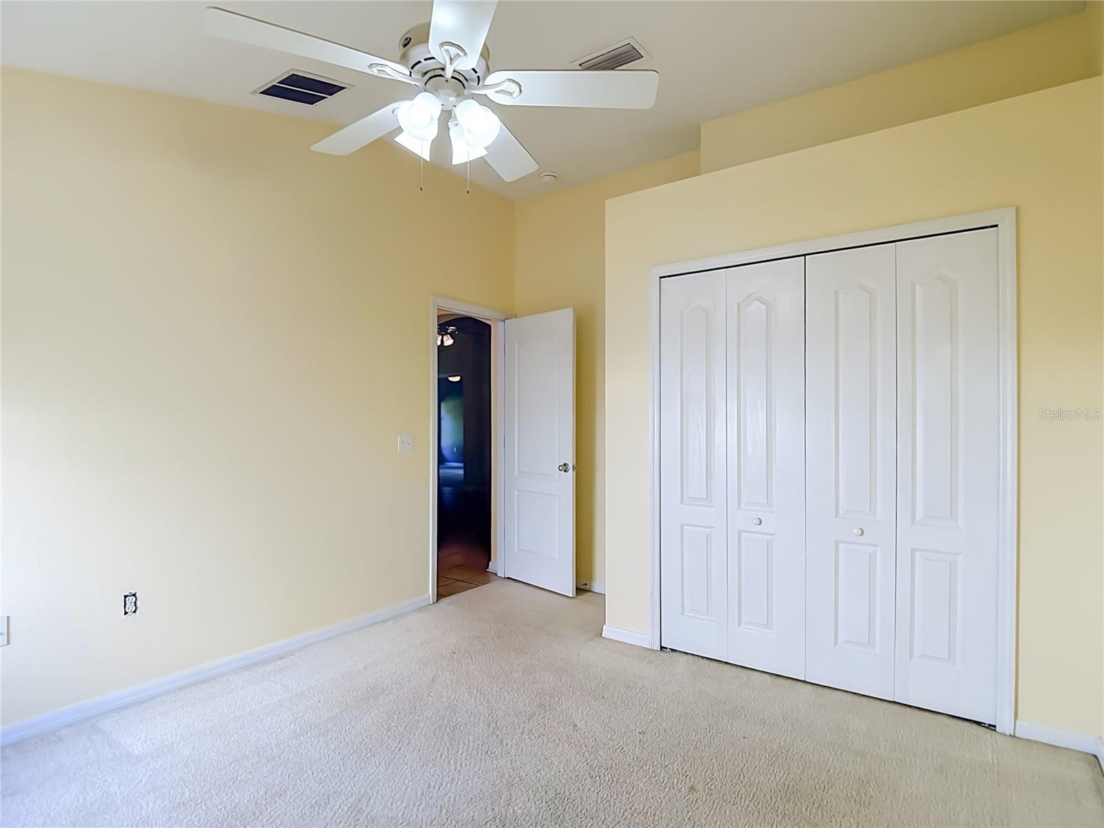 18453 CYPRESS BAY PKWY — photo 33