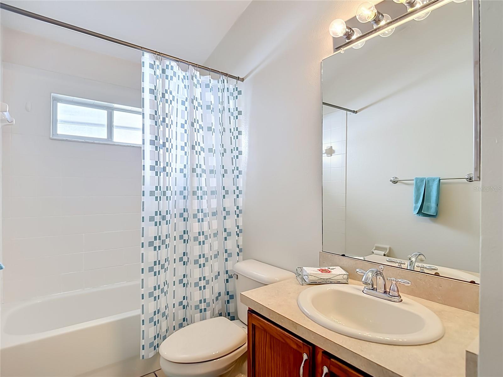 18453 CYPRESS BAY PKWY — photo 39