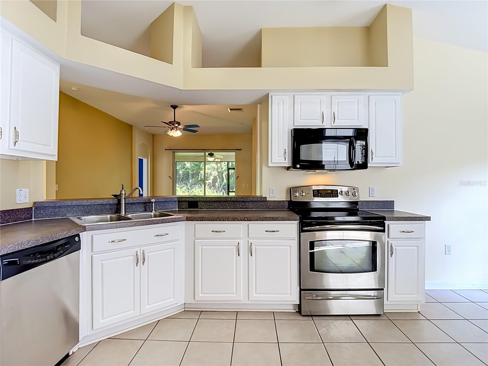 18453 CYPRESS BAY PKWY — photo 19