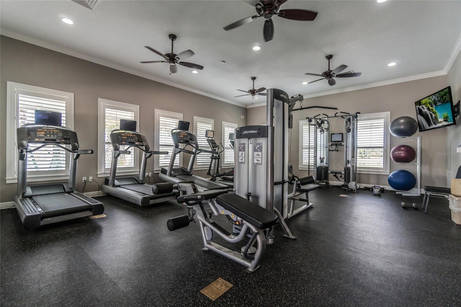 5032 SKYVIEW LN — photo 33