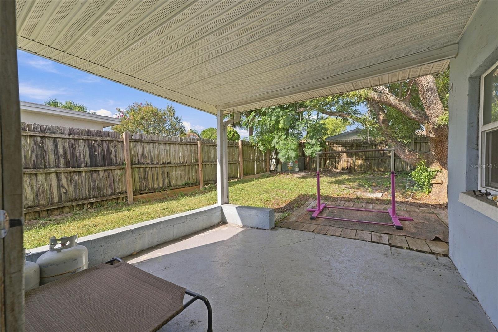 10025 SLEEPY HOLLOW LN — photo 23