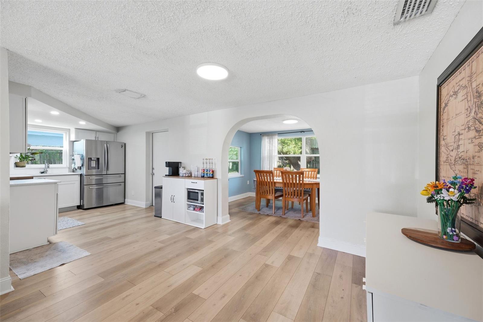 10025 SLEEPY HOLLOW LN — photo 11
