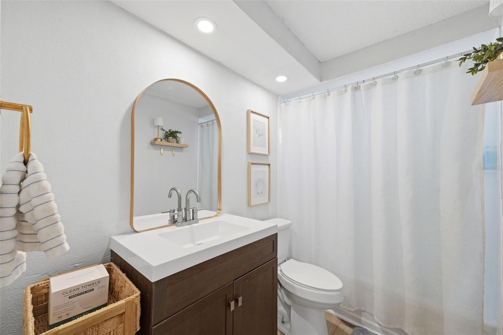 10025 SLEEPY HOLLOW LN — photo 20