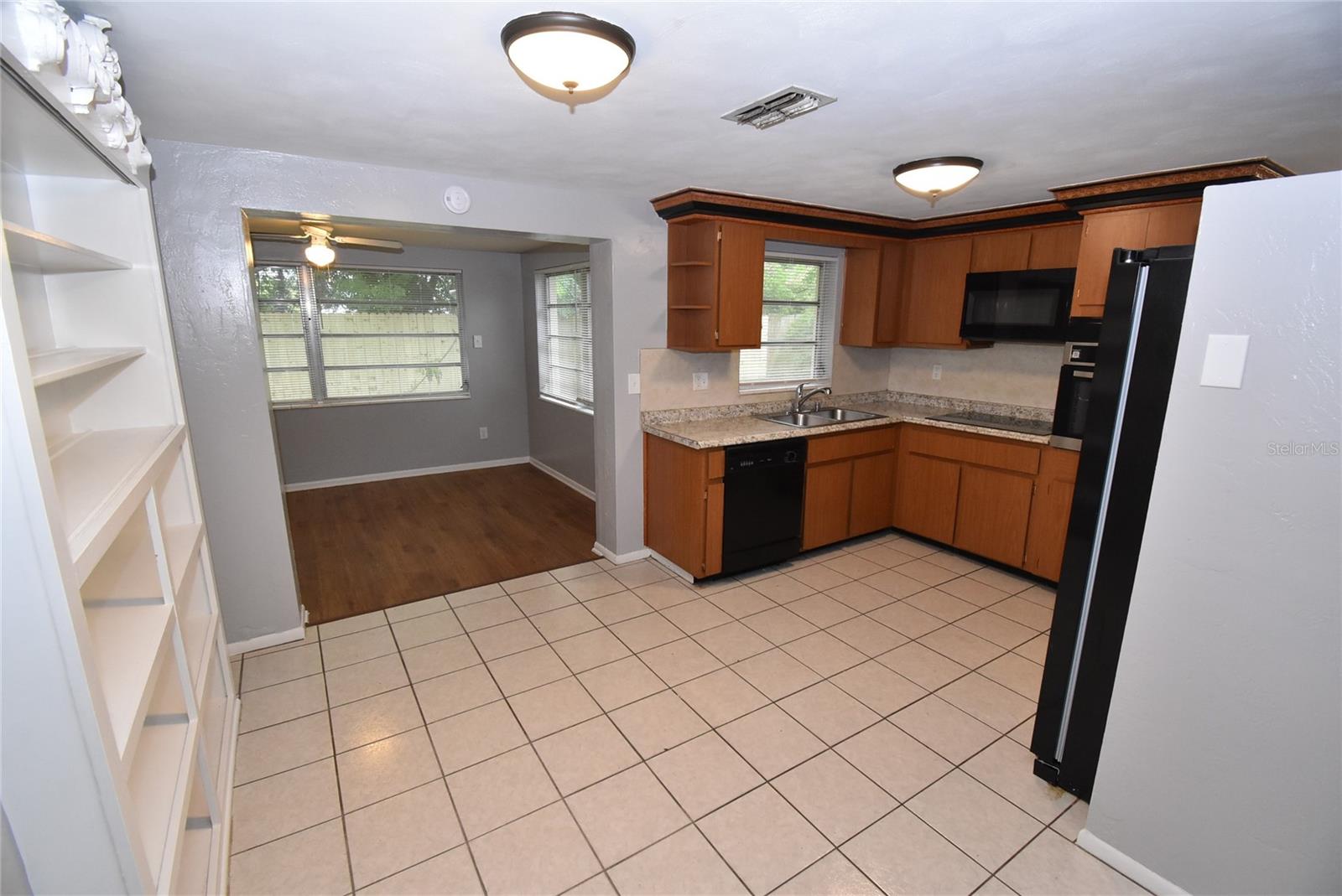 4653 AEGEAN AVE — photo 6