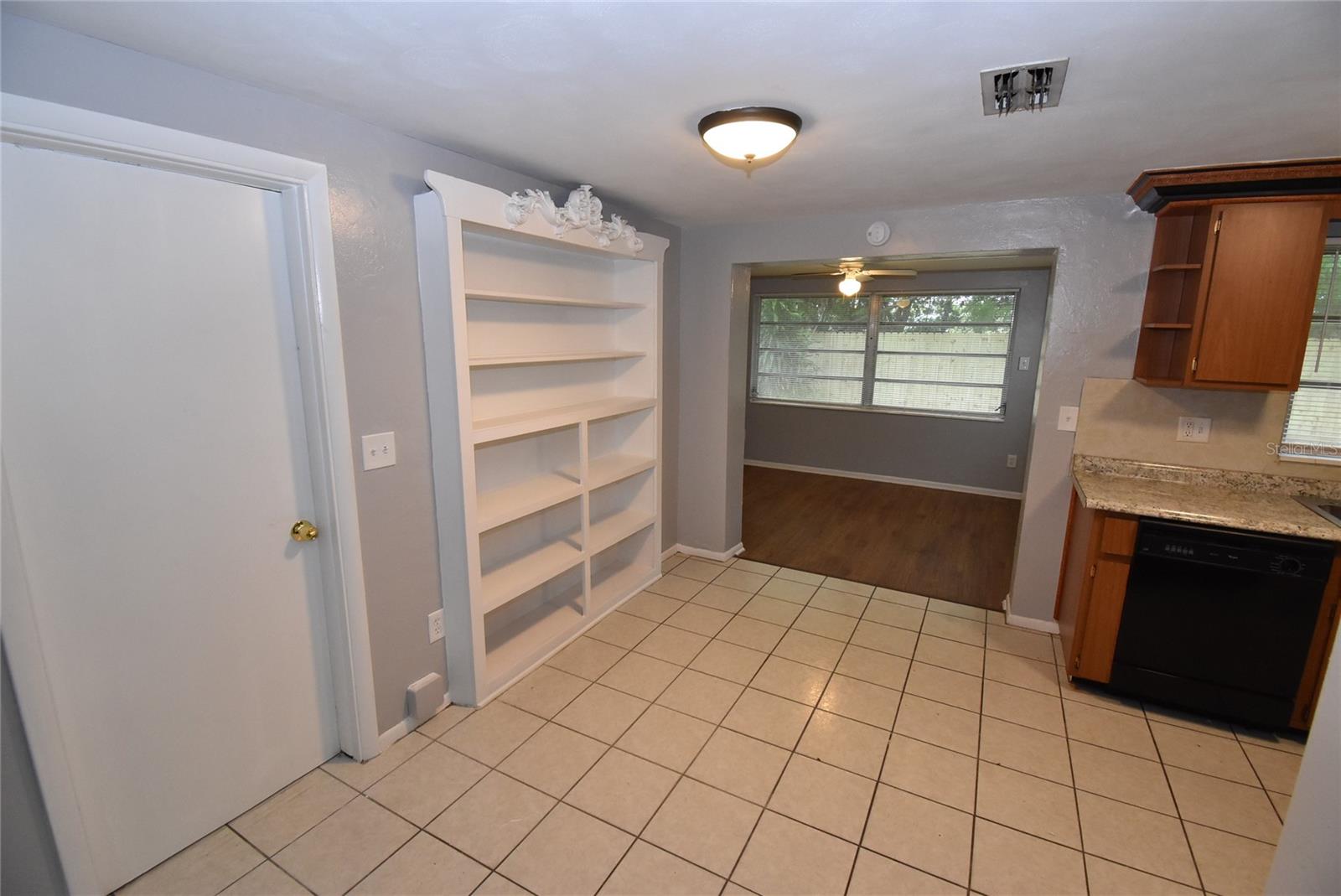 4653 AEGEAN AVE — photo 9